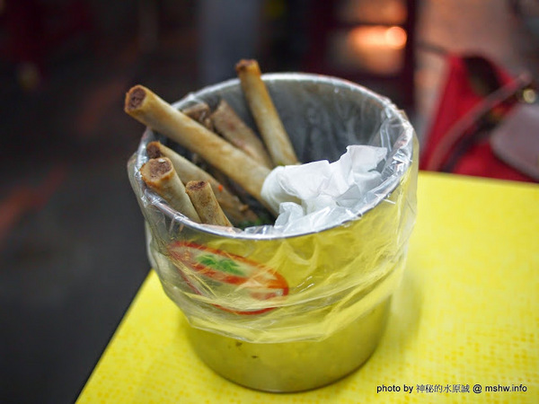 內湖737巷藥燉排骨:【食記】台北737巷藥燉排骨.枸杞土虱@內湖MRT港墘站 : 口感溫順肉又多,每口都好滿足