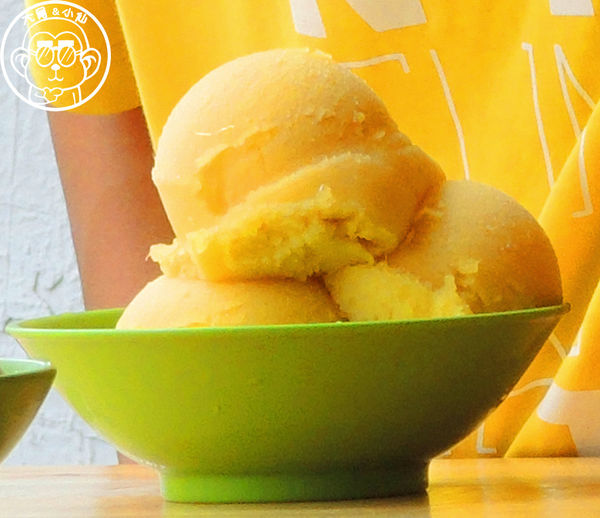 榕樹下阿嬤古早冰：呷飽祙【桃園中壢･榕樹下冰店 綿綿冰】阿嬤級的古早味