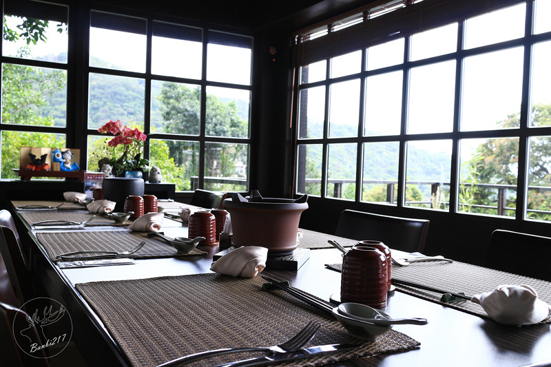 Banbi217 美食旅遊: 北投少帥禪園、漢卿美饌日式景觀餐廳美食、溫泉湯屋、小六茶鋪下午茶(捷運北投站、新北投站)
