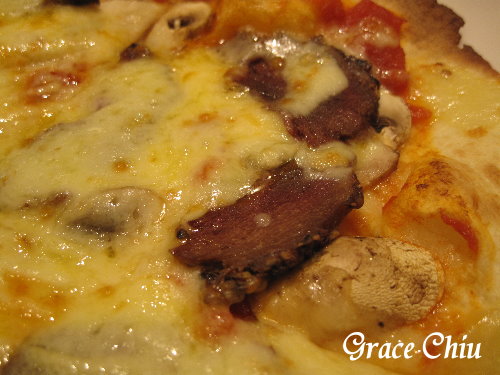 Cold Stone酷聖石頂級冰淇淋(桂林門市)：COLD STONE 酷聖石～蕃茄蘑菇牛肉薄餅(家樂福桂林店)