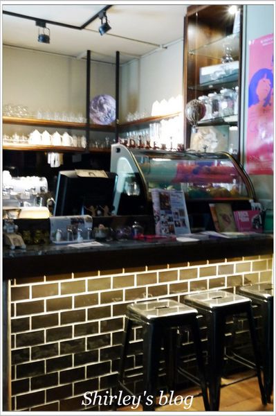 Dine in cafe：中山站‧ Dine in Cafe