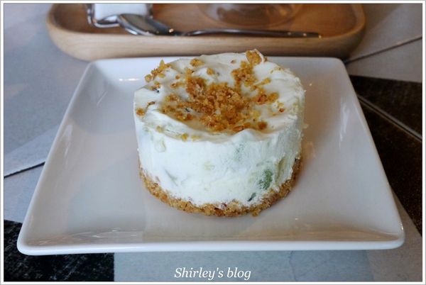 Dine in cafe：中山站‧ Dine in Cafe