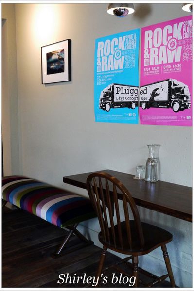 Dine in cafe：中山站‧ Dine in Cafe