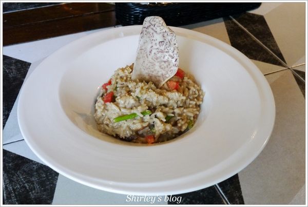 Dine in cafe：中山站‧ Dine in Cafe