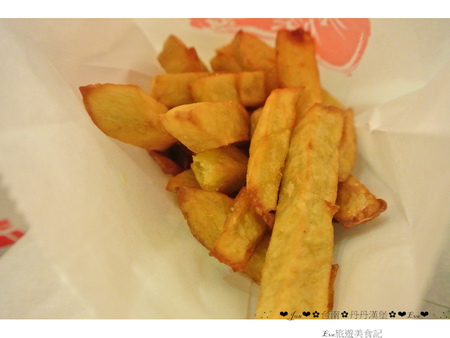 丹丹漢堡(新化店)：【食記】oO。台南　新化店　丹丹漢堡　麵線焿　廣東粥　烤醬雞堡　鮮脆雞腿堡　照燒豬排堡　鮮酥雞肉焿　脆皮炸雞　可樂餅　海派版的麥當勞，來南部必吃～。oO。o○。