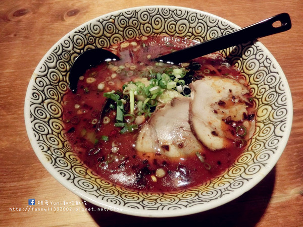 樂山溫泉拉麵(公園店):【宜蘭食記-礁溪】宜蘭輕旅行~邊吃拉麵邊泡腳好快活!!樂山溫泉拉麵(鄰近礁溪公園)@跟著Yumi尤美美動吃動吃(用餐時間:2015年6月19日)