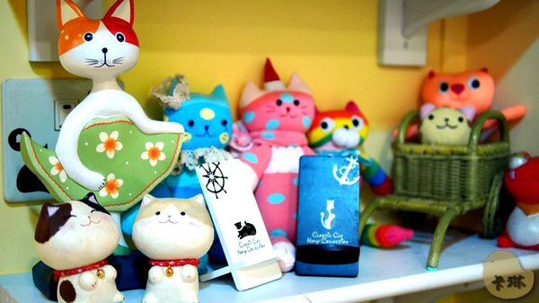 這裡有貓 caf'e:【食記】台中。《這裡有貓 caf'e》超可愛貓拉花!