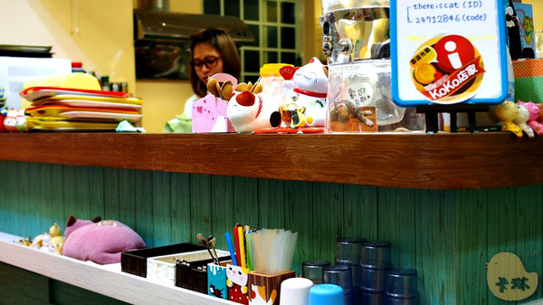 這裡有貓 caf'e:【食記】台中。《這裡有貓 caf'e》超可愛貓拉花!