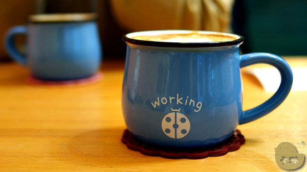 這裡有貓 caf'e:【食記】台中。《這裡有貓 caf'e》超可愛貓拉花!