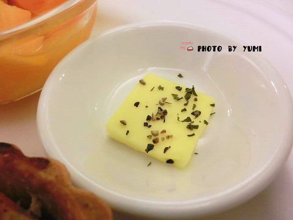 莉雅法式西點:【邀稿】夢幻甜點搭配豪華鹹派無敵好吃~親切服務免服務費~大推!!@莉雅法式西點