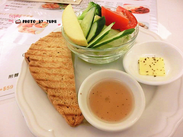 莉雅法式西點:【邀稿】夢幻甜點搭配豪華鹹派無敵好吃~親切服務免服務費~大推!!@莉雅法式西點