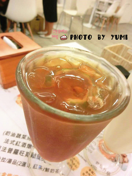 莉雅法式西點:【邀稿】夢幻甜點搭配豪華鹹派無敵好吃~親切服務免服務費~大推!!@莉雅法式西點