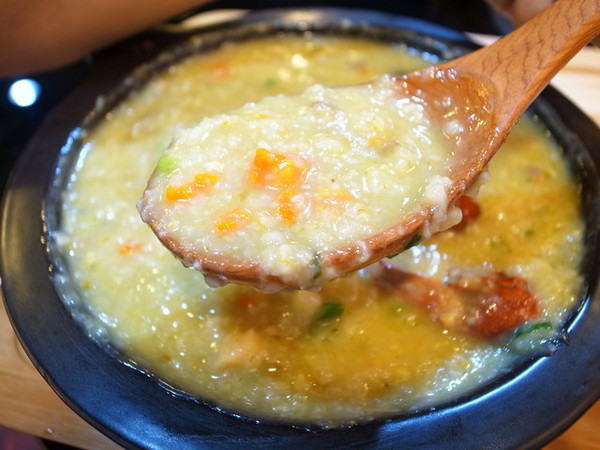 品潮粥:<台北|內湖>品潮粥*生米老火熬粥~大推美味紅蟳砂鍋粥