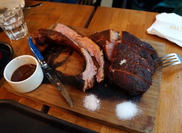 Mastro Cafe：Mastro Cafe ♥戰斧豬排 ♥木盆沙拉 ♥內湖