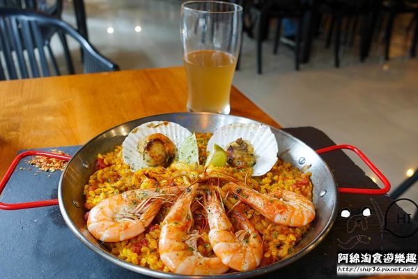 【台北早午餐】【北捷內湖港墘站】Mastro Cafe-份量大!!大口吃美食超滿足．帶骨牛小排/鐵鍋舒芙蕾/人氣早午餐/內湖科學園區