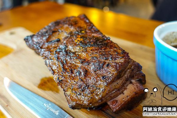 【台北早午餐】【北捷內湖港墘站】Mastro Cafe-份量大!!大口吃美食超滿足．帶骨牛小排/鐵鍋舒芙蕾/人氣早午餐/內湖科學園區