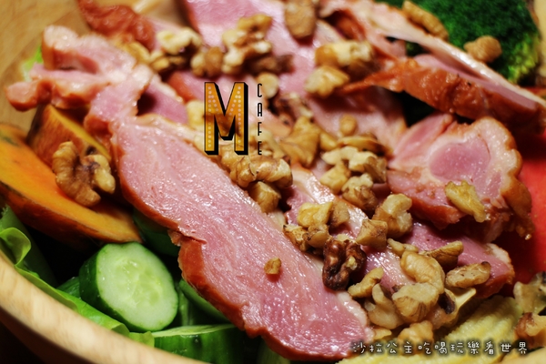 Mastro Cafe:內湖美食『Mastro Cafe』新菜單德國豬腳/牛小排/舒芙蕾/捷運港墘站