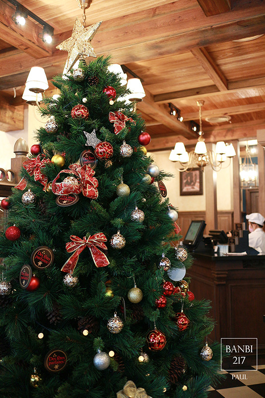 Banbi217 美食旅遊: PAUL保羅麵包(台北仁愛店)法國百年老店下午茶,草莓千層派,大馬卡龍,帕尼尼三明治(捷運忠孝敦化站,捷運信義安和站)