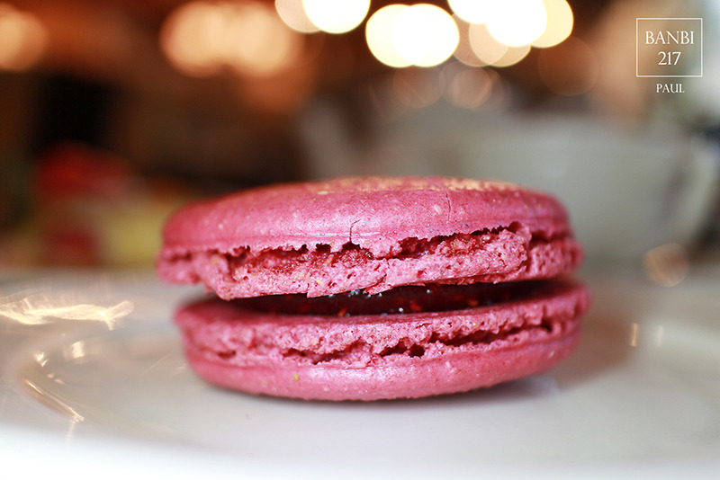 Banbi217 美食旅遊: PAUL保羅麵包(台北仁愛店)法國百年老店下午茶,草莓千層派,大馬卡龍,帕尼尼三明治(捷運忠孝敦化站,捷運信義安和站)