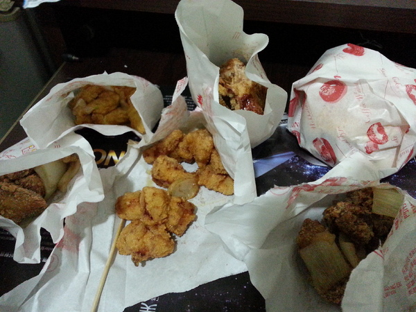 有雞可尋炸物專門店：【口碑券10】 東海商圈~~ 有雞可尋炸物專賣店