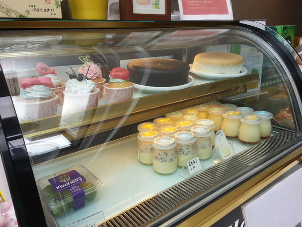 minacheese美娜甜心(美術園道店)：夢幻甜點系列。minacheese美娜甜心