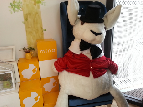 minacheese美娜甜心(美術園道店)：夢幻甜點系列。minacheese美娜甜心