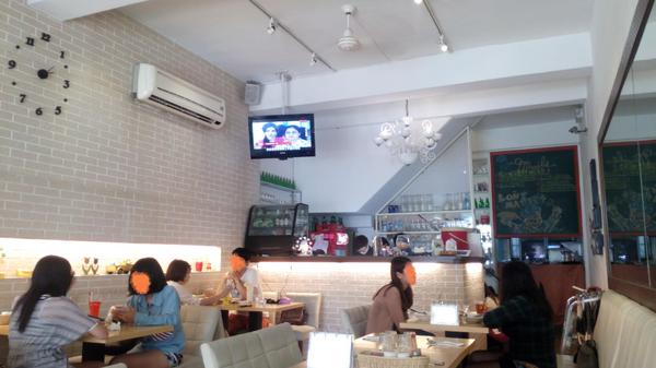 Mivila米米拉義式餐廳:口碑20_Mivila米米拉義式餐廳=寵物餐廳~可以帶毛小孩來的店~裡頭也有一隻無敵可愛的店狗~完全帶走我的心