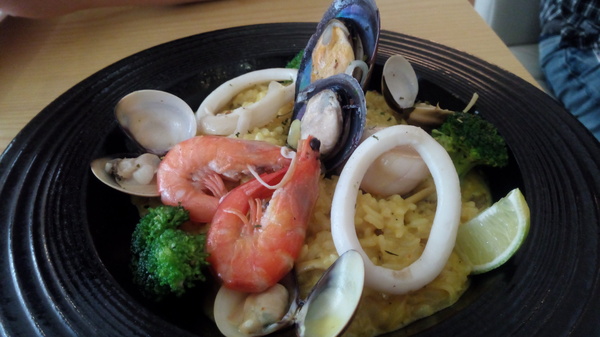 Mivila米米拉義式餐廳:口碑20_Mivila米米拉義式餐廳=寵物餐廳~可以帶毛小孩來的店~裡頭也有一隻無敵可愛的店狗~完全帶走我的心