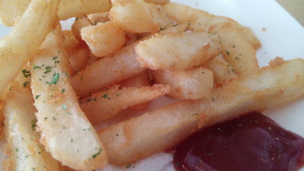 Mivila米米拉義式餐廳:口碑20_Mivila米米拉義式餐廳=寵物餐廳~可以帶毛小孩來的店~裡頭也有一隻無敵可愛的店狗~完全帶走我的心