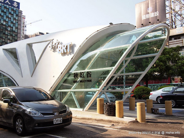 阿芃師鴨香寶當歸鴨：【食記】台中阿芃師鴨香寶當歸鴨@西屯 : 北平烤鴨外的魅力新吃法, 單吃,配飯或下酒都很適合呢!