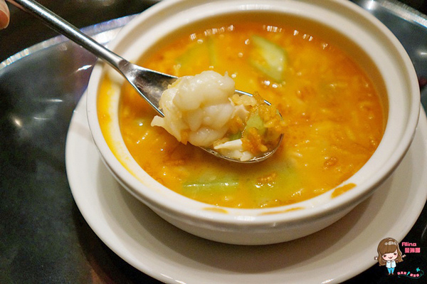 台北W酒店-紫艷中餐廳：【食記】台北信義 W Hotel YEN紫艷中餐廳 都市美麗夜景 片皮烤鴨兩吃 星級港式料理經典奢華