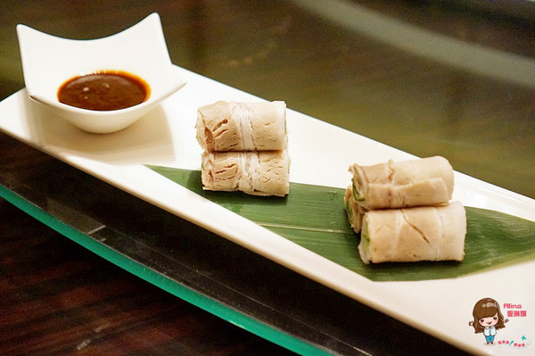 台北W酒店-紫艷中餐廳：【食記】台北信義 W Hotel YEN紫艷中餐廳 都市美麗夜景 片皮烤鴨兩吃 星級港式料理經典奢華