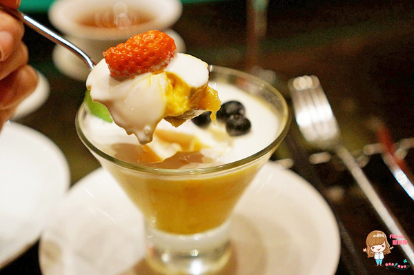 台北W酒店-紫艷中餐廳：【食記】台北信義 W Hotel YEN紫艷中餐廳 都市美麗夜景 片皮烤鴨兩吃 星級港式料理經典奢華