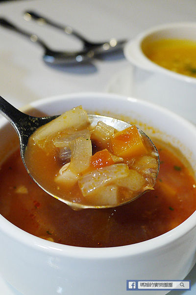 蝸牛義大利餐廳 Snail(敦南店)：◆台北大安。捷運信義安和【蝸牛義大利餐廳敦化店】義式商業午間套餐無限美味！