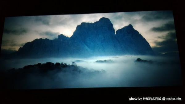 新光影城：【景點】台中Shin Kong Cineplex 新光影城Media MX4D Motion EFX Experience影廳@西屯新光三越-捷運BRT新光遠百 : ATMOS加持,全台首座美規MX4D,效果更強更逼真!