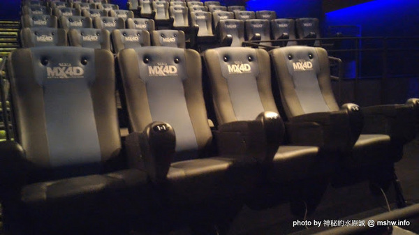 新光影城：【景點】台中Shin Kong Cineplex 新光影城Media MX4D Motion EFX Experience影廳@西屯新光三越-捷運BRT新光遠百 : ATMOS加持,全台首座美規MX4D,效果更強更逼真!