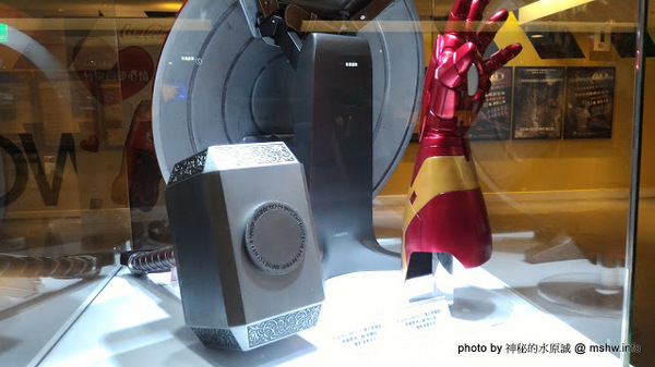 新光影城：【景點】台中Shin Kong Cineplex 新光影城Media MX4D Motion EFX Experience影廳@西屯新光三越-捷運BRT新光遠百 : ATMOS加持,全台首座美規MX4D,效果更強更逼真!