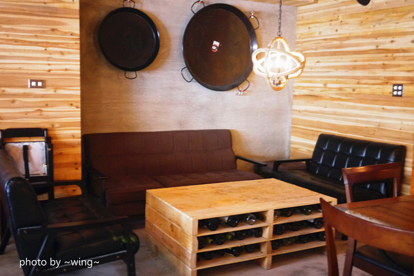 PS TAPAS 西班牙海鮮餐酒館(光復店)：［台北東區］道地異國地中海料理。PS TAPAS 西班牙海鮮餐酒館(光復店) 體驗