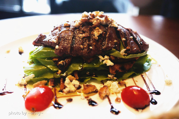 PS TAPAS 西班牙海鮮餐酒館(光復店)：［台北東區］道地異國地中海料理。PS TAPAS 西班牙海鮮餐酒館(光復店) 體驗