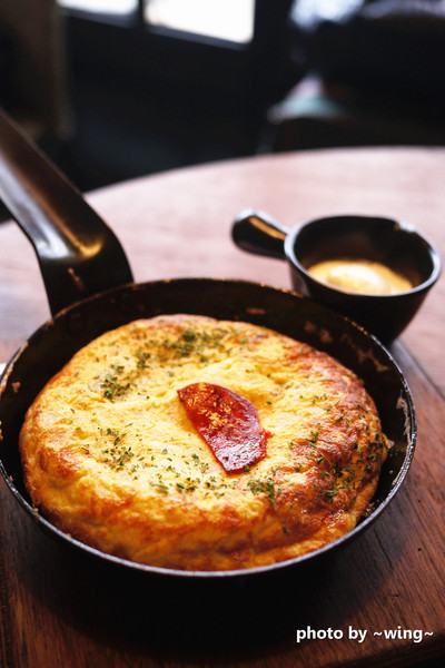 PS TAPAS 西班牙海鮮餐酒館(光復店)：［台北東區］道地異國地中海料理。PS TAPAS 西班牙海鮮餐酒館(光復店) 體驗