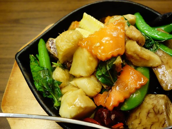 毫光  回田蔬苑：毫光-回田蔬苑+素食+士林區+精緻+高檔+蔬食+清淡