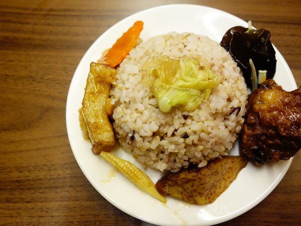 毫光  回田蔬苑：毫光-回田蔬苑+素食+士林區+精緻+高檔+蔬食+清淡