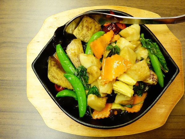 毫光  回田蔬苑：毫光-回田蔬苑+素食+士林區+精緻+高檔+蔬食+清淡