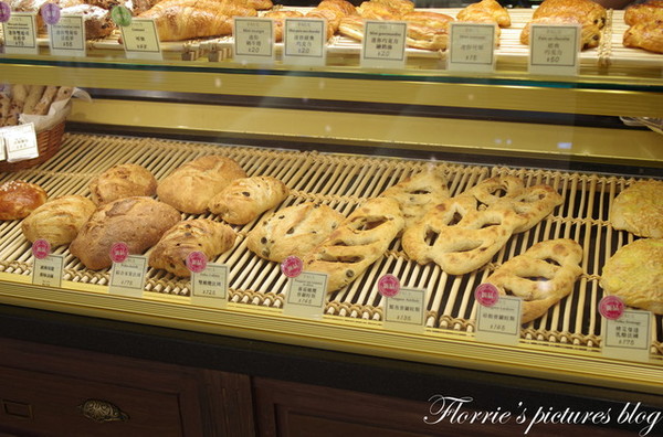 PAUL保羅麵包沙龍(信義店):口碑券美食之旅~PAUL保羅麵包沙龍(信義店)~新款麵包午茶體驗