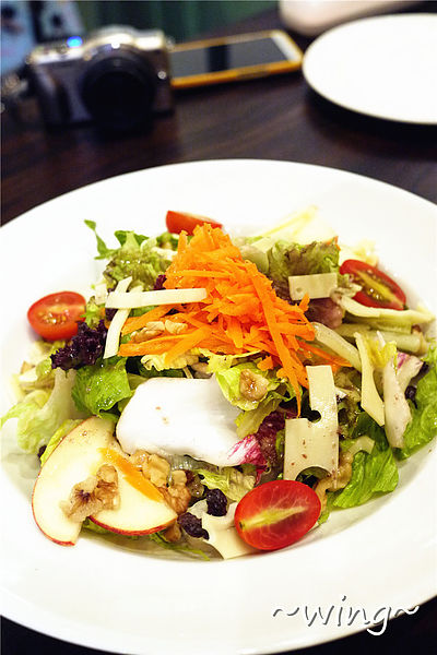 PAUL保羅麵包沙龍(信義店):來場法式風情饗宴吧!『 PAUL 精選晚餐雙人套餐』體驗