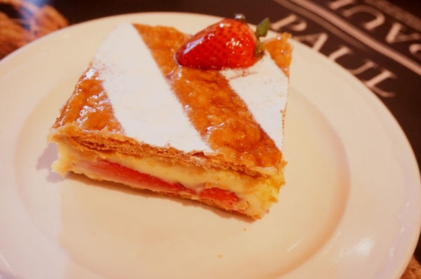 PAUL保羅麵包沙龍(信義店):【口碑券】來場美好午茶時光/台北信義『PAUL 新款麵包午茶體驗』