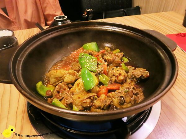【台北】四川紅頂級乾鍋料理-正統四川煲鍋-雞腿排骨煲鍋