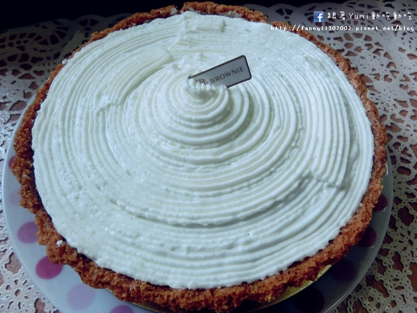 布朗尼甜點-Brownie Patisserie:【愛評網口碑券§第97彈】台中公益路蛋糕甜點/伴手禮/送禮最佳選擇!推薦:85%松露布朗尼+檸檬生乳蛋糕+芋頭生乳塔*布朗尼甜點-Brownie Patisserie*@跟著Yumi尤美美動吃動吃(體驗日:2015年5月30日)