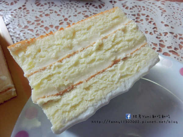 布朗尼甜點-Brownie Patisserie:【愛評網口碑券§第97彈】台中公益路蛋糕甜點/伴手禮/送禮最佳選擇!推薦:85%松露布朗尼+檸檬生乳蛋糕+芋頭生乳塔*布朗尼甜點-Brownie Patisserie*@跟著Yumi尤美美動吃動吃(體驗日:2015年5月30日)