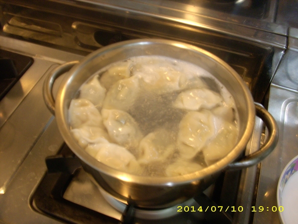 喬園手工大水餃：手工水餃嚐鮮趣～ 喬園手工大水餃-『創意新奇手工水餃』宅配免費體驗 ！